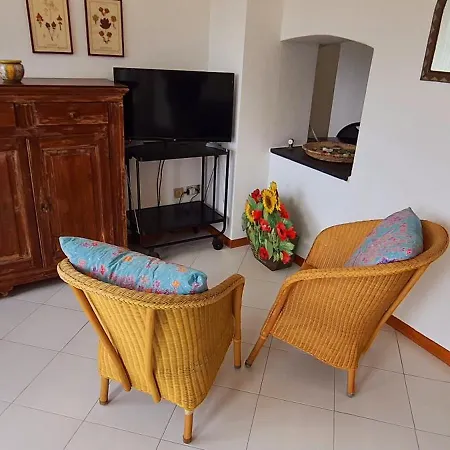 Appartement Private Parking, Terrace, Quite Near The Sea Sant'Ambrogio della Costa