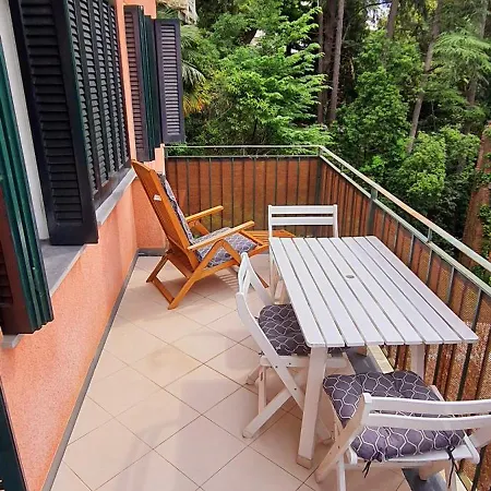 Private Parking, Terrace, Quite Near The Sea * Sant'Ambrogio della Costa