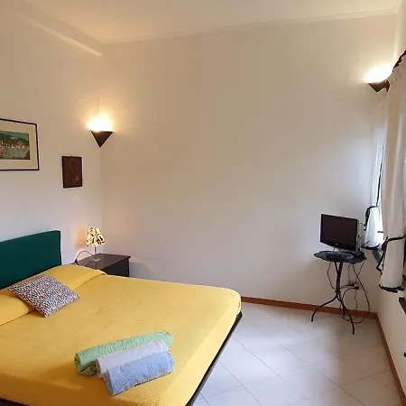 Apartament Private Parking, Terrace, Quite Near The Sea