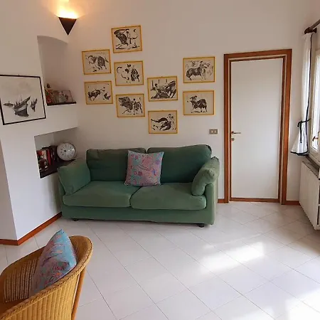 Private Parking, Terrace, Quite Near The Sea *