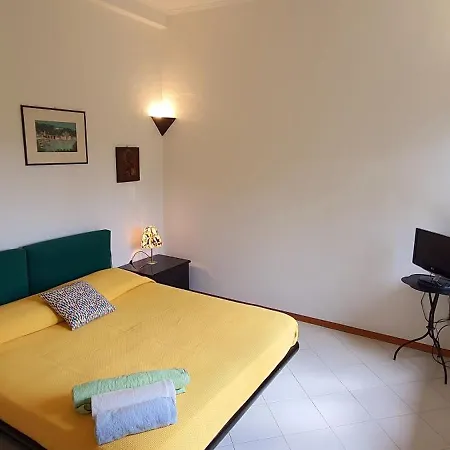 Apartamento Private Parking, Terrace, Quite Near The Sea