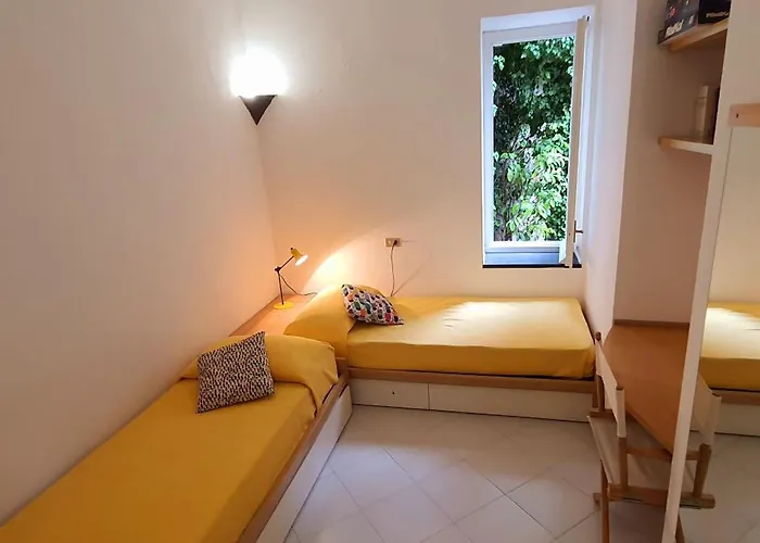 Private Parking, Terrace, Quite Near The Sea Appartement Sant'Ambrogio (Liguria)