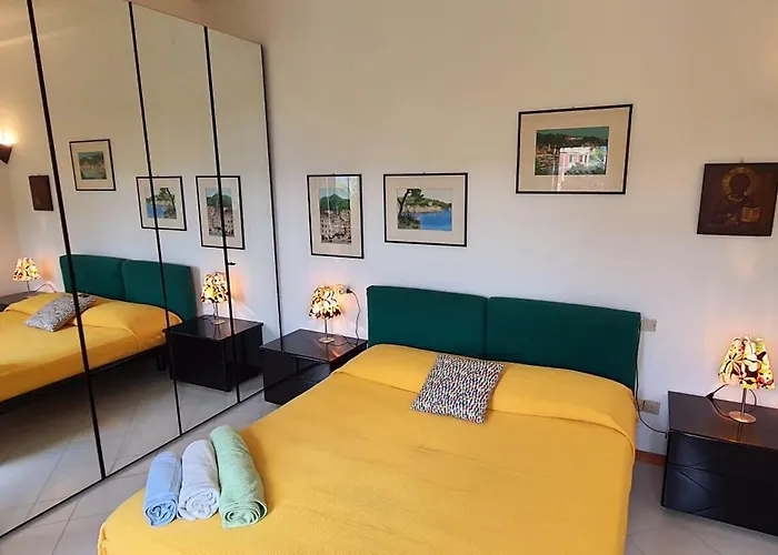 Apartmán Private Parking, Terrace, Quite Near The Sea