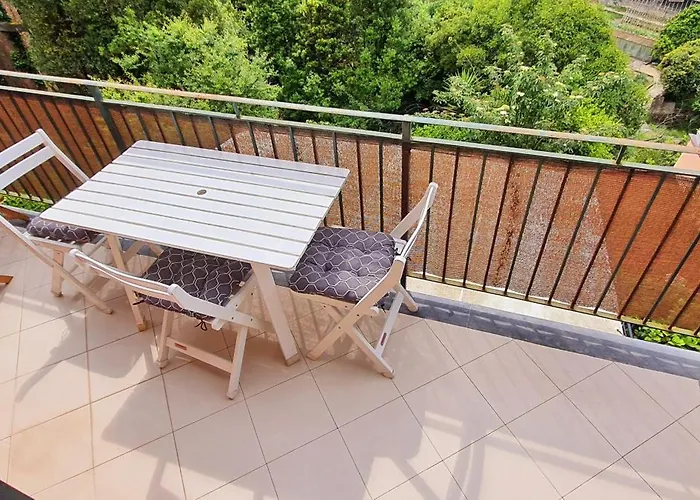 Private Parking, Terrace, Quite Near The Sea Apartmán *