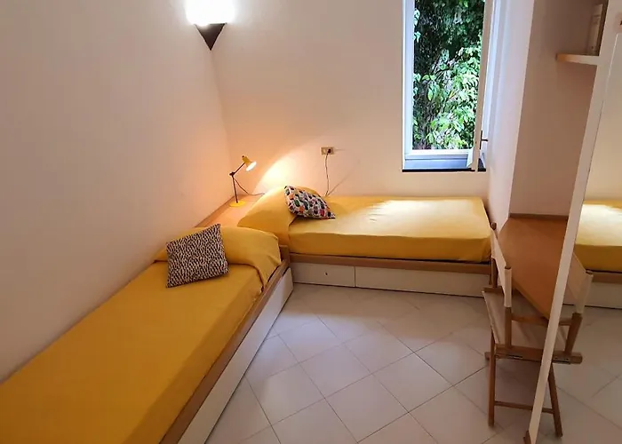 Private Parking, Terrace, Quite Near The Sea Appartement Sant'Ambrogio (Liguria)