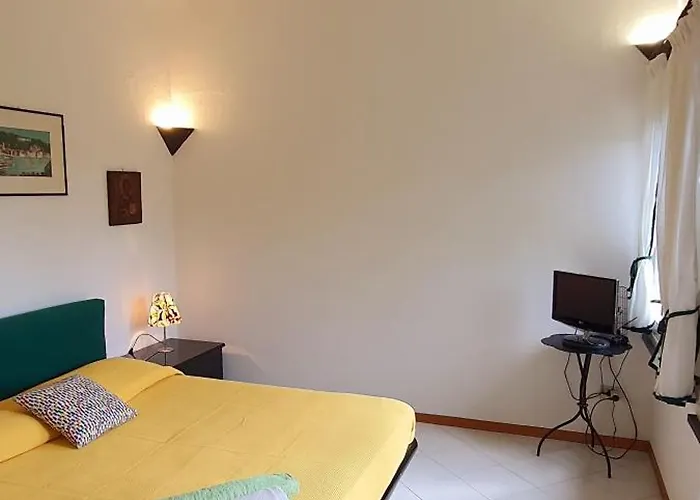 Apartmán Private Parking, Terrace, Quite Near The Sea