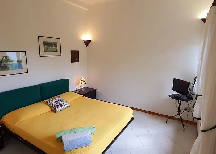 Apartmán Private Parking, Terrace, Quite Near The Sea